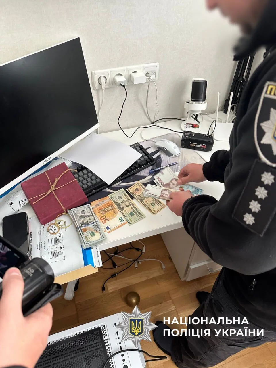 Видурили у людей понад $60 тис.: на Вінниччині викрили схему шахрайства з криптовалютою. Фото
