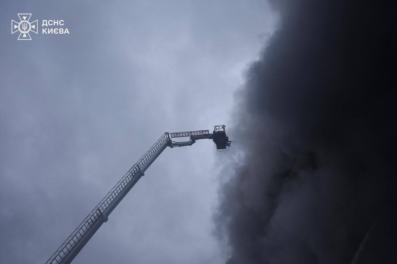 "Потрібна відповідь сильних держав": Зеленський розповів, скільки балістичних ракет і "Кинджалів" запустила Росія по Україні з початку року