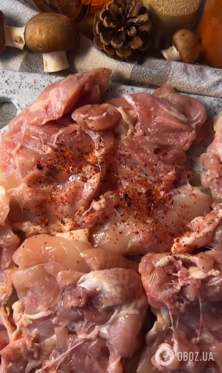 Значно кращі, ніж просто з філе: як приготувати соковиті відбивні з курячих бедер