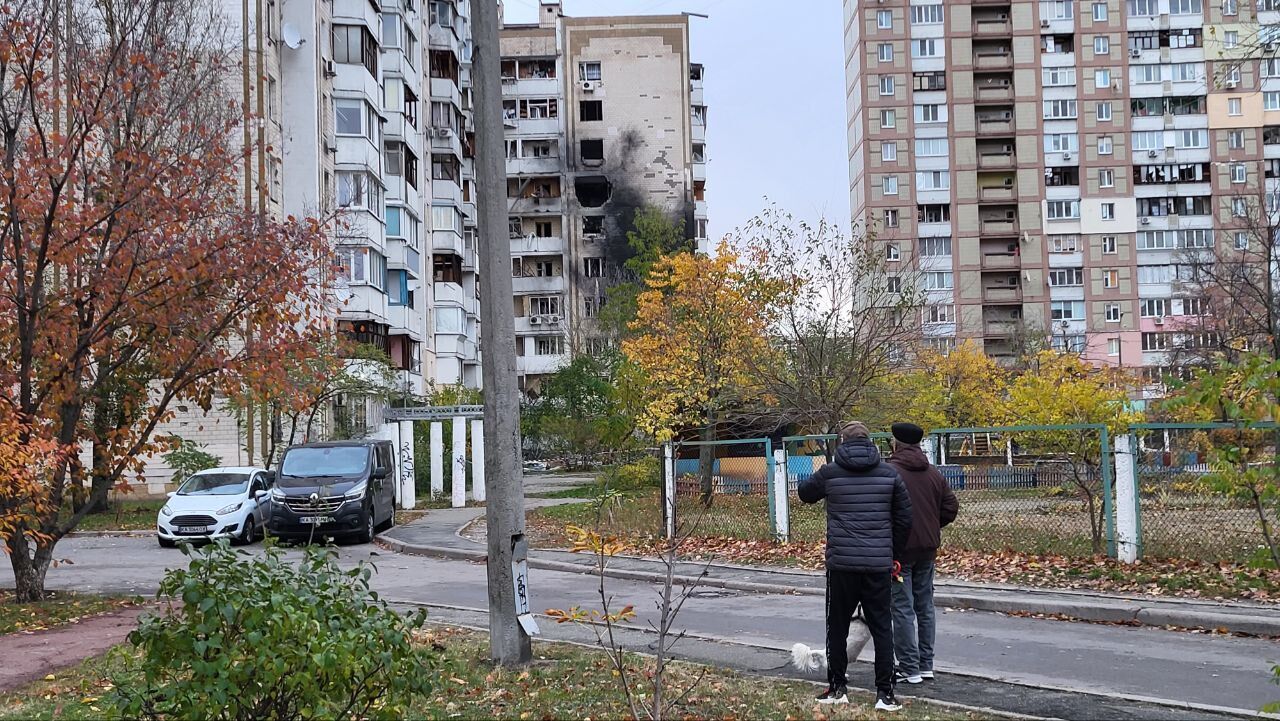Вражеский обстрел Киева: в Деснянском районе завершили работы по ликвидации последствий, есть погибшие, десятки пострадавших. Фото и видео