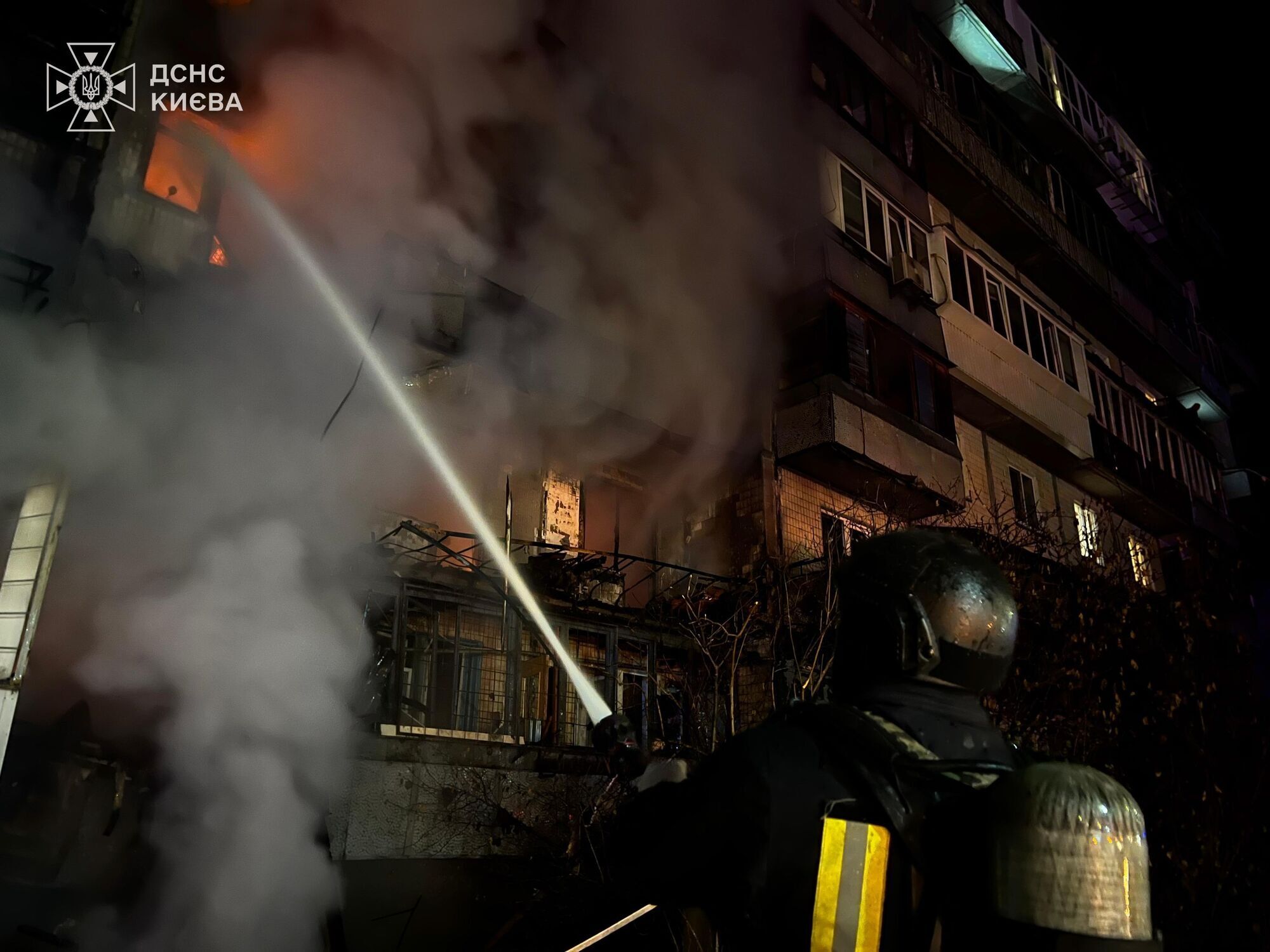 Вражеский обстрел Киева: в Деснянском районе завершили работы по ликвидации последствий, есть погибшие, десятки пострадавших. Фото и видео