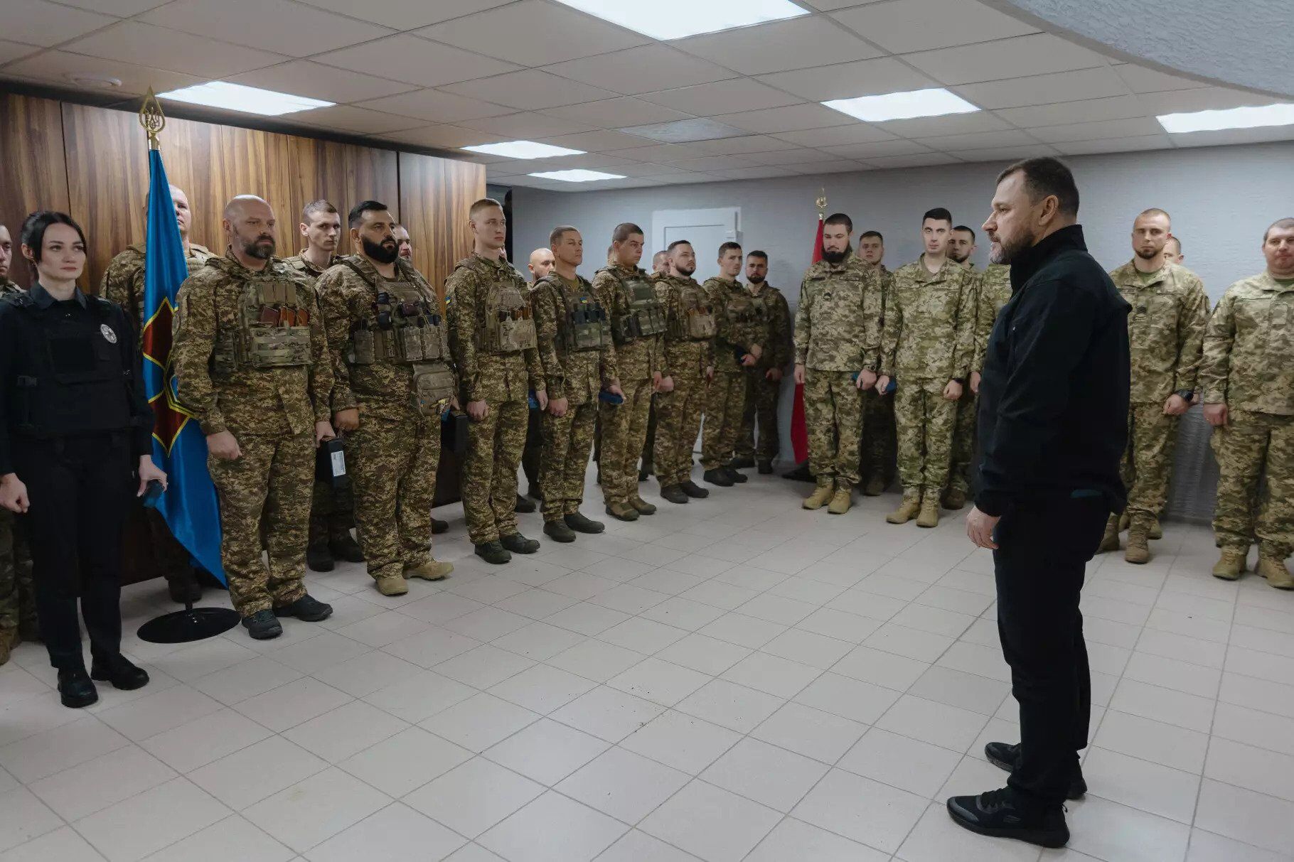 На правобережній Херсонщині відпрацьовують дії в умовах відключень і обстрілів: рятувальники отримали нову броньовану техніку. Відео