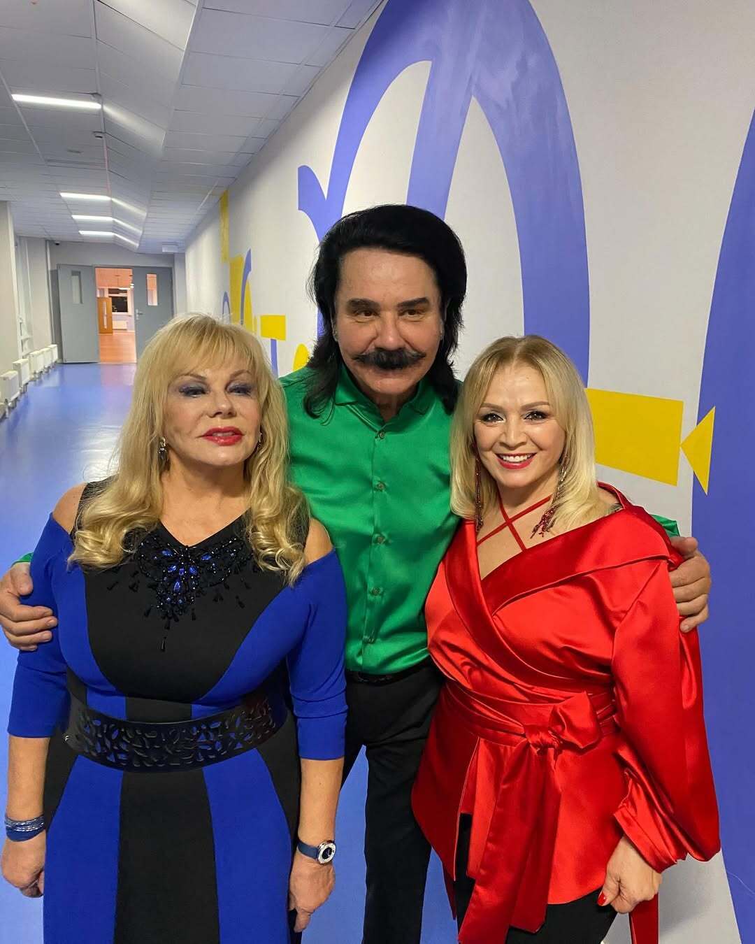 "Сперечалися, кому більше дістанеться!" Павло Зібров розповів, як їздив з Аурікою Ротару до військових і боровся зі співачкою за мариновані помідори