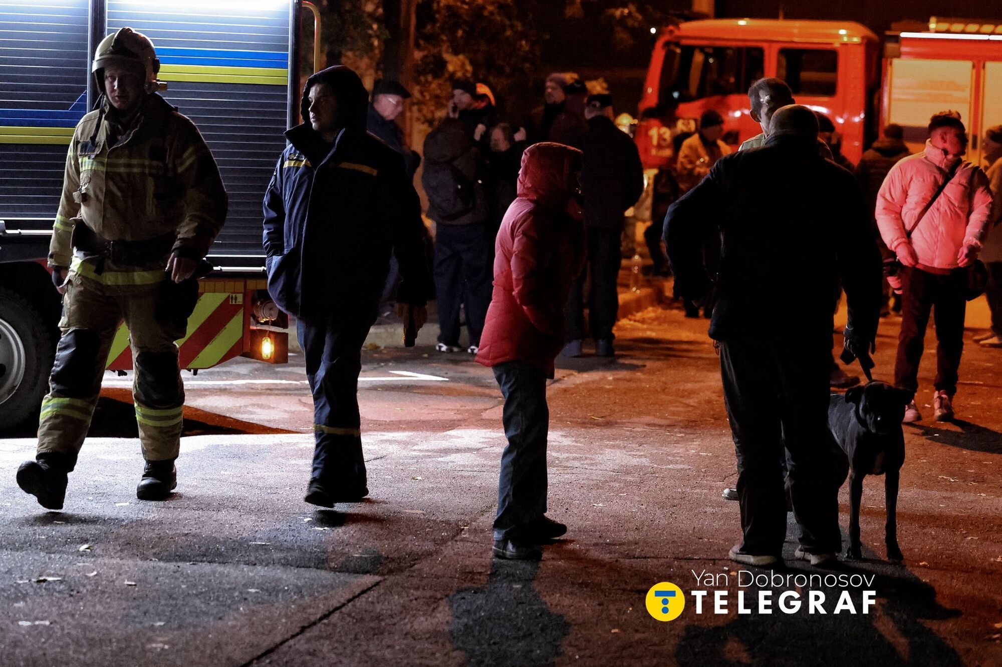 В стене дыра, есть раненые: в Киеве жилой дом пострадал от ударов армии России. Фото и видео