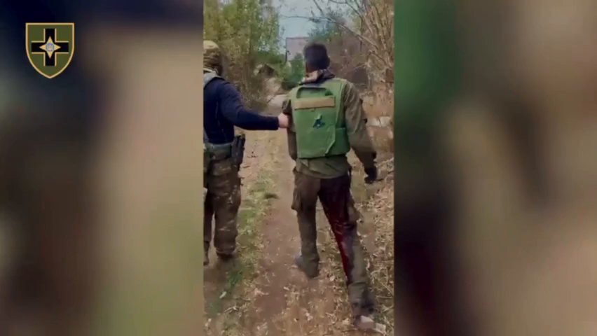 "Спалився", сказавши "паляніца": артилеристи 28 ОМБр вперше взяли в полон окупанта. Відео