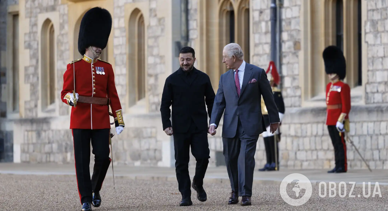"Абсолютно епічно": мережу розсмішило те, що сталось із Зеленським під час зустрічі з майором королівської варти в Лондоні. Фото