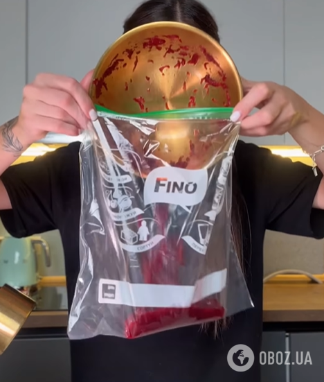 Как небанально засолить красную рыбу: рецепт со свеклой и апельсиновым соком