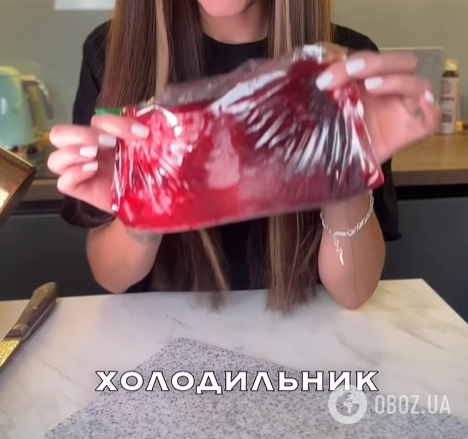 Как небанально засолить красную рыбу: рецепт со свеклой и апельсиновым соком