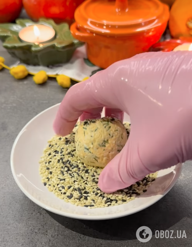 Новогодняя закуска из сыра и вареных яиц за 5 минут: самый простой рецепт