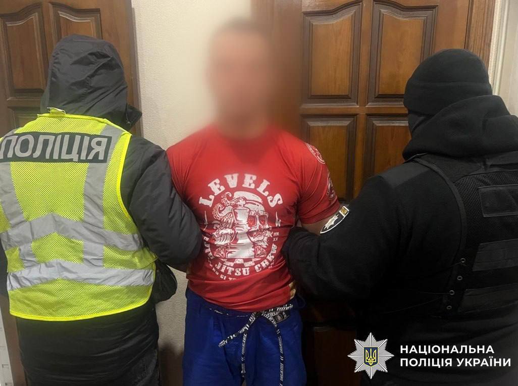 В Киеве задержали тренера по джиу-джитсу, который совершал сексуальное насилие над 11-летней воспитанницей. Подробности