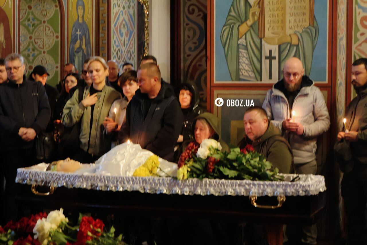 Їх вбила Росія: у Києві попрощалися з журналісткою телеканалу Freedom і оператором, які загинули внаслідок атаки дрона в Краматорську