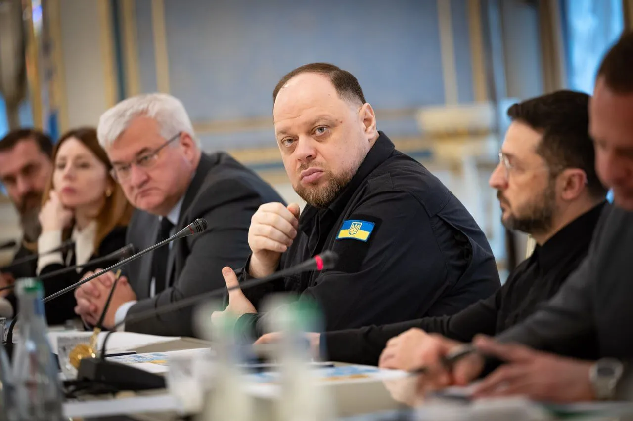 Понад 50% зброї українського виробництва для ЗСУ: Зеленський встановив Шмигалю дедлайн