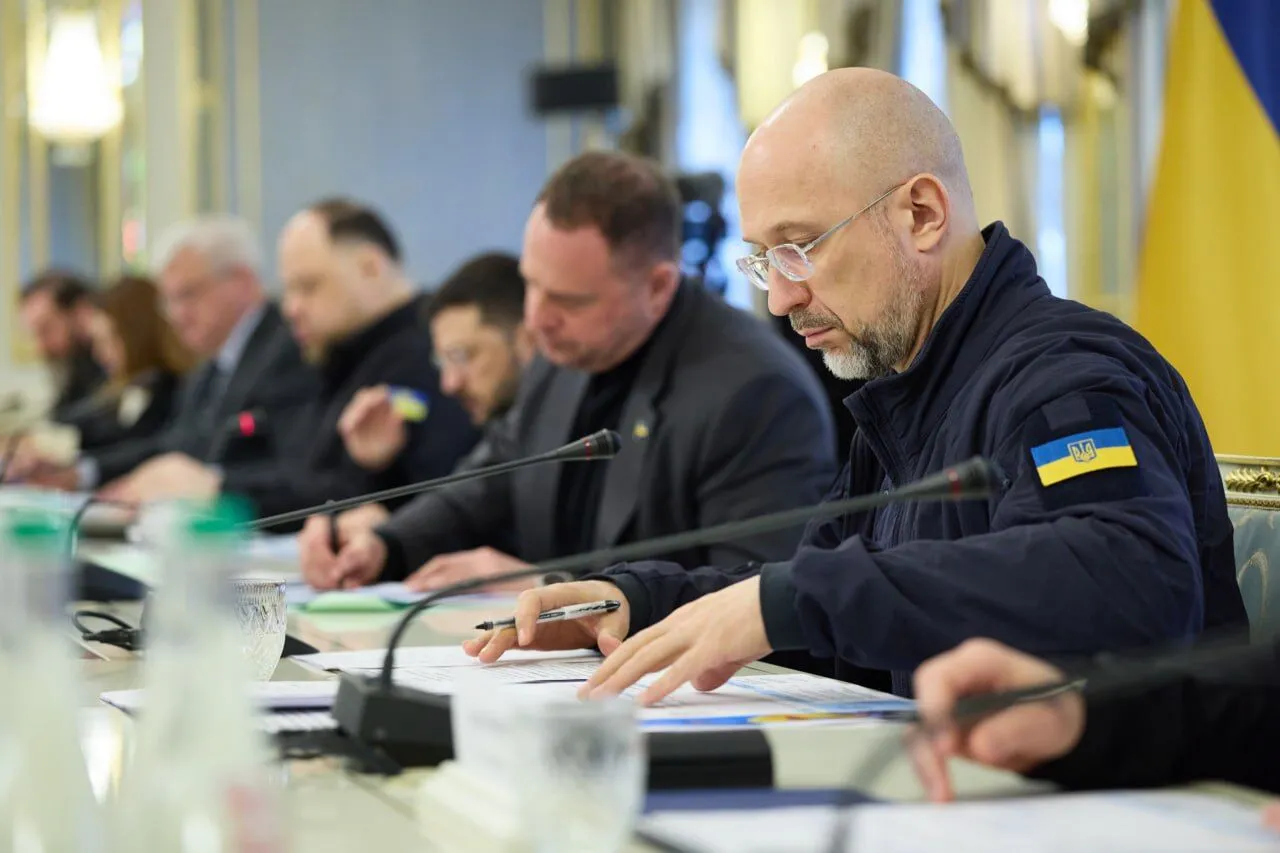 Понад 50% зброї українського виробництва для ЗСУ: Зеленський встановив Шмигалю дедлайн