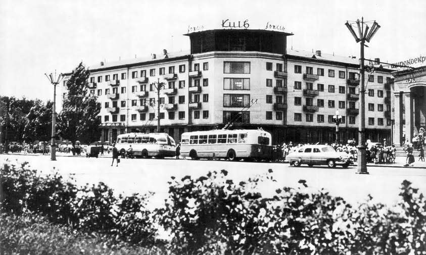 Херсон у 70-х: у мережі показали архівні фото міста