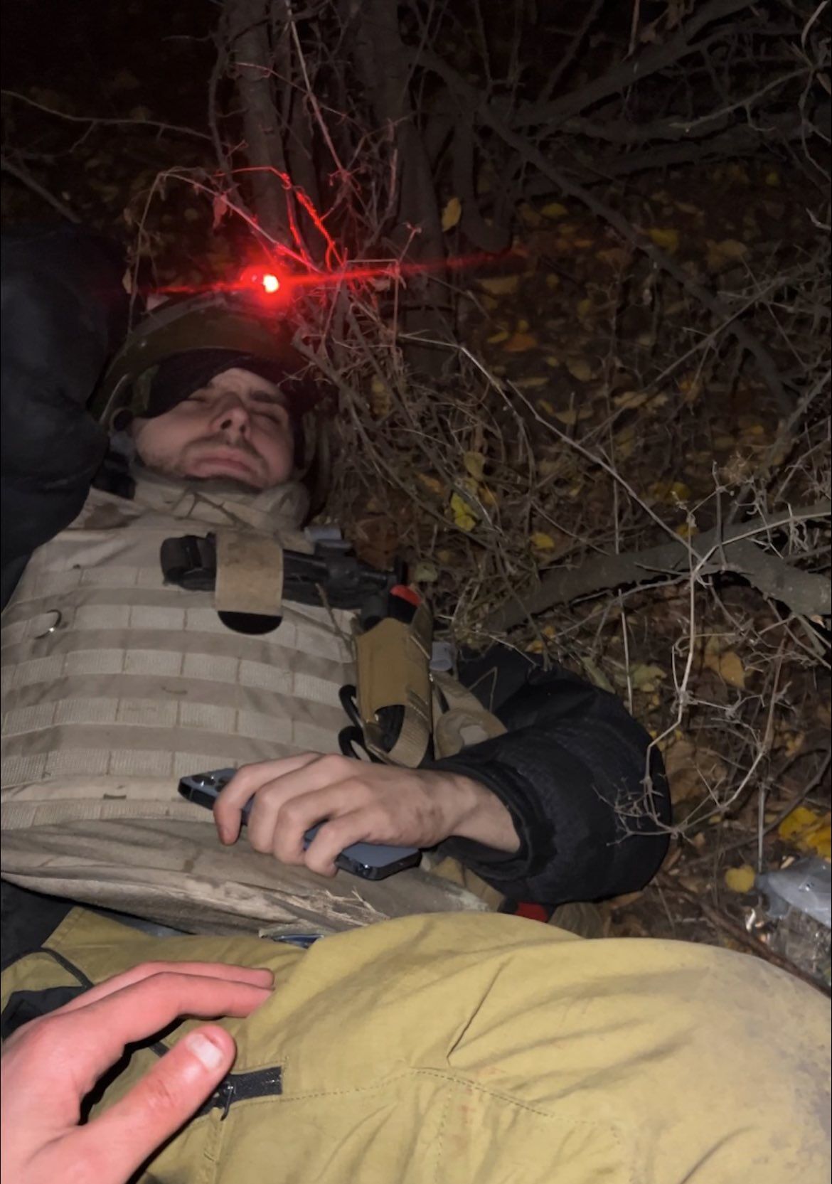 Брали интервью: журналисты Welt получили ранения во время атаки российского "Ланцета" на востоке. Фото