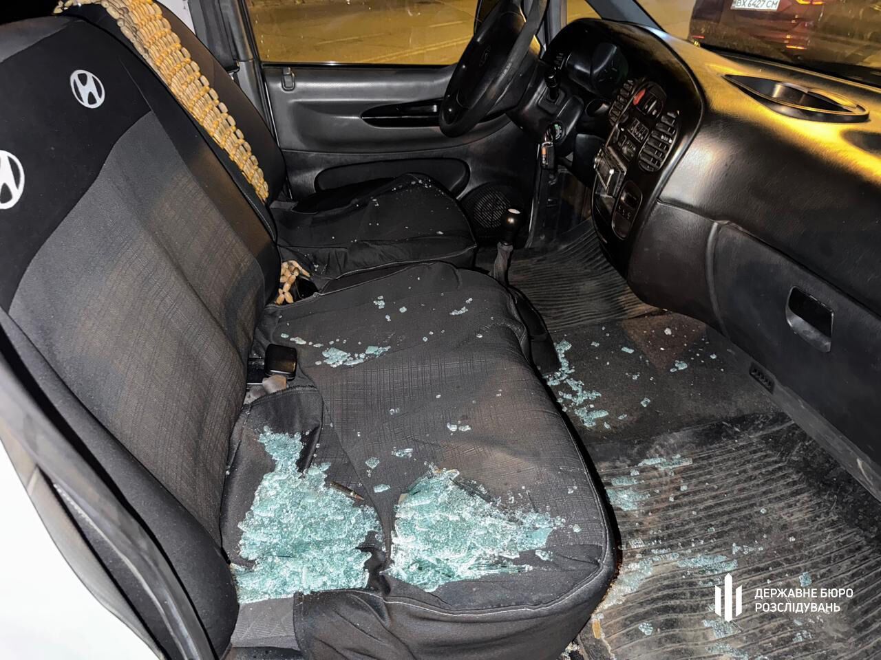 В Одессе пьяный полицейский разбил стекло на авто ТЦК прикладом: делом занялось ГБР. Фото