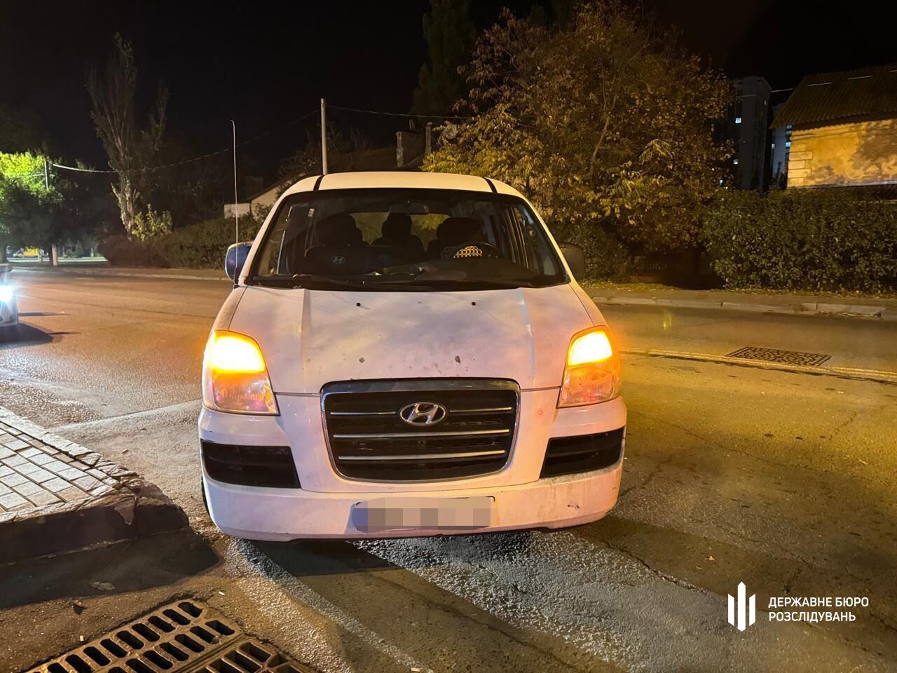 В Одессе пьяный полицейский разбил стекло на авто ТЦК прикладом: делом занялось ГБР. Фото