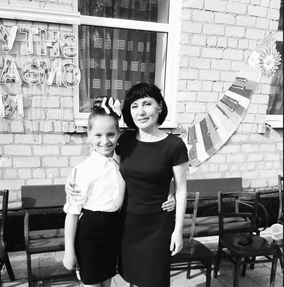 "Каждый ее урок был наполнен теплом": Россия ударом по Днепропетровщине убила учительницу музыки. Фото