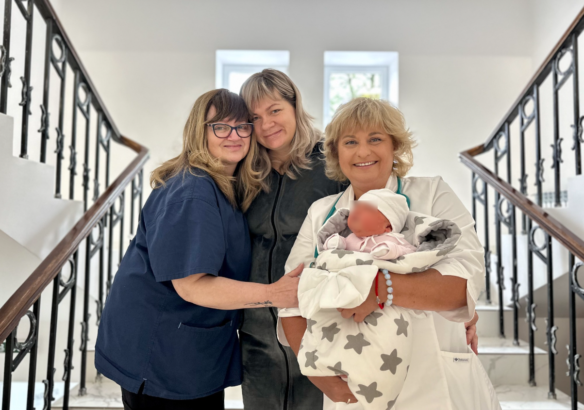 У Львові жінка, якій ставили діагноз безпліддя, народила сьому дитину. Фото