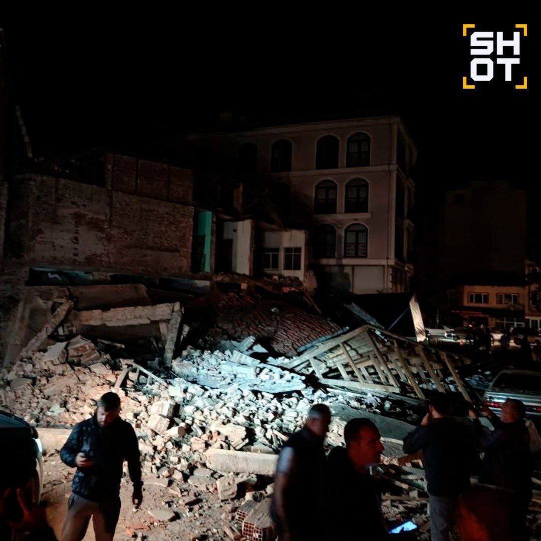 У Туреччині стався сильний землетрус магнітудою 6,1: є руйнування. Фото та відео