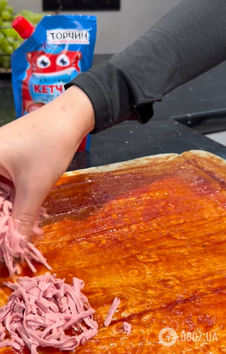 Вкусный перекус из лаваша, который готовится 5 минут: понравится всем