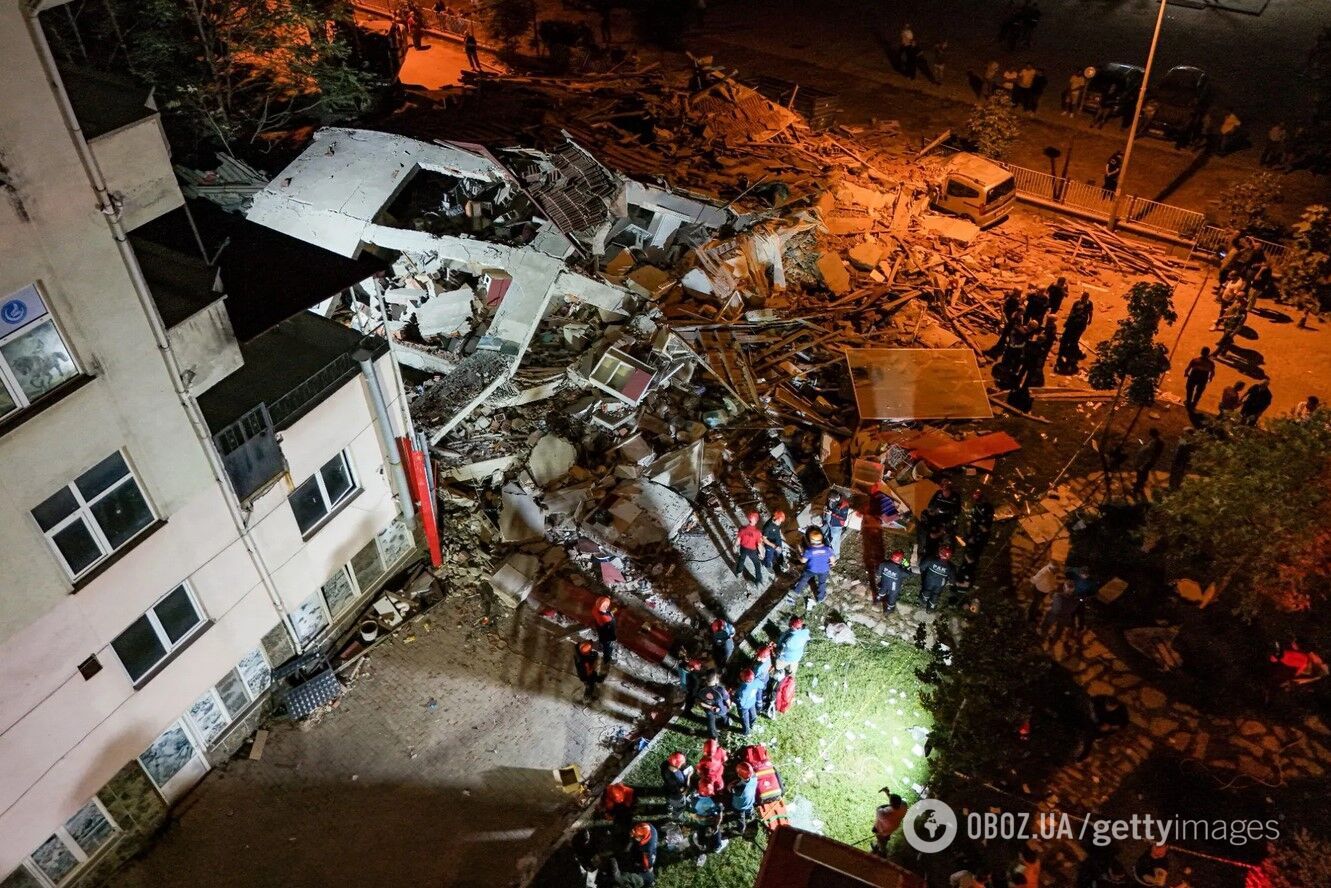 У Туреччині стався сильний землетрус магнітудою 6,1: є руйнування. Фото та відео