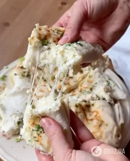 Ліниве хачапурі з лаваша: як приготувати без духовки