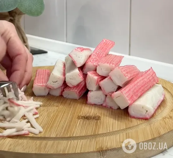 Салат із крабових паличок "Афродіта": рецепт страви для святкового столу