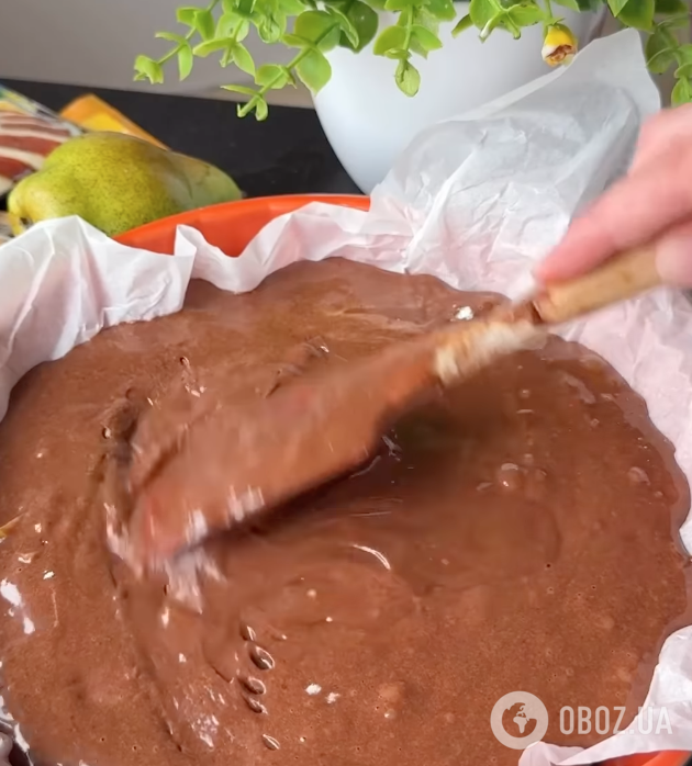 Шоколадний пиріг із грушами: рецепт найсмачнішої домашньої випічки до чаю