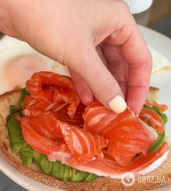 Як швидко засолити червону рибу: знадобиться тільки ложка солі