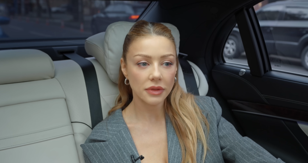 "Це боляче, але я мусила так вчинити". Тіна Кароль розповіла про важке рішення в вихованні сина та як захистила його від "совкового нальоту"