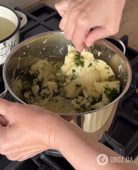 Смажені пиріжки з тіста на картопляному відварі: приготуйте улюблену страву для родини на вечерю