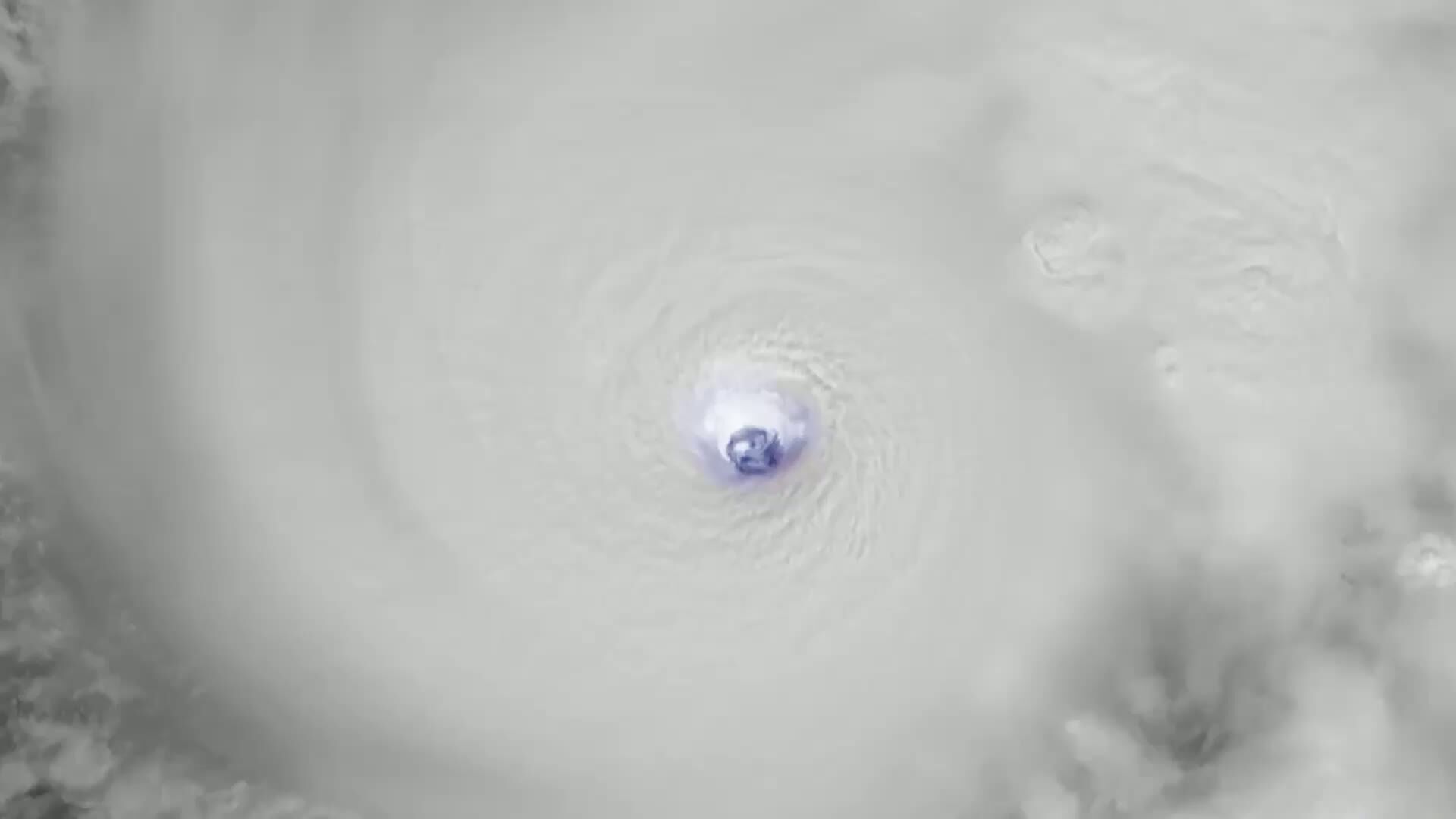 Ямайку накрив найсильніший ураган в історії країни: є руйнування і жертви. Фото й відео