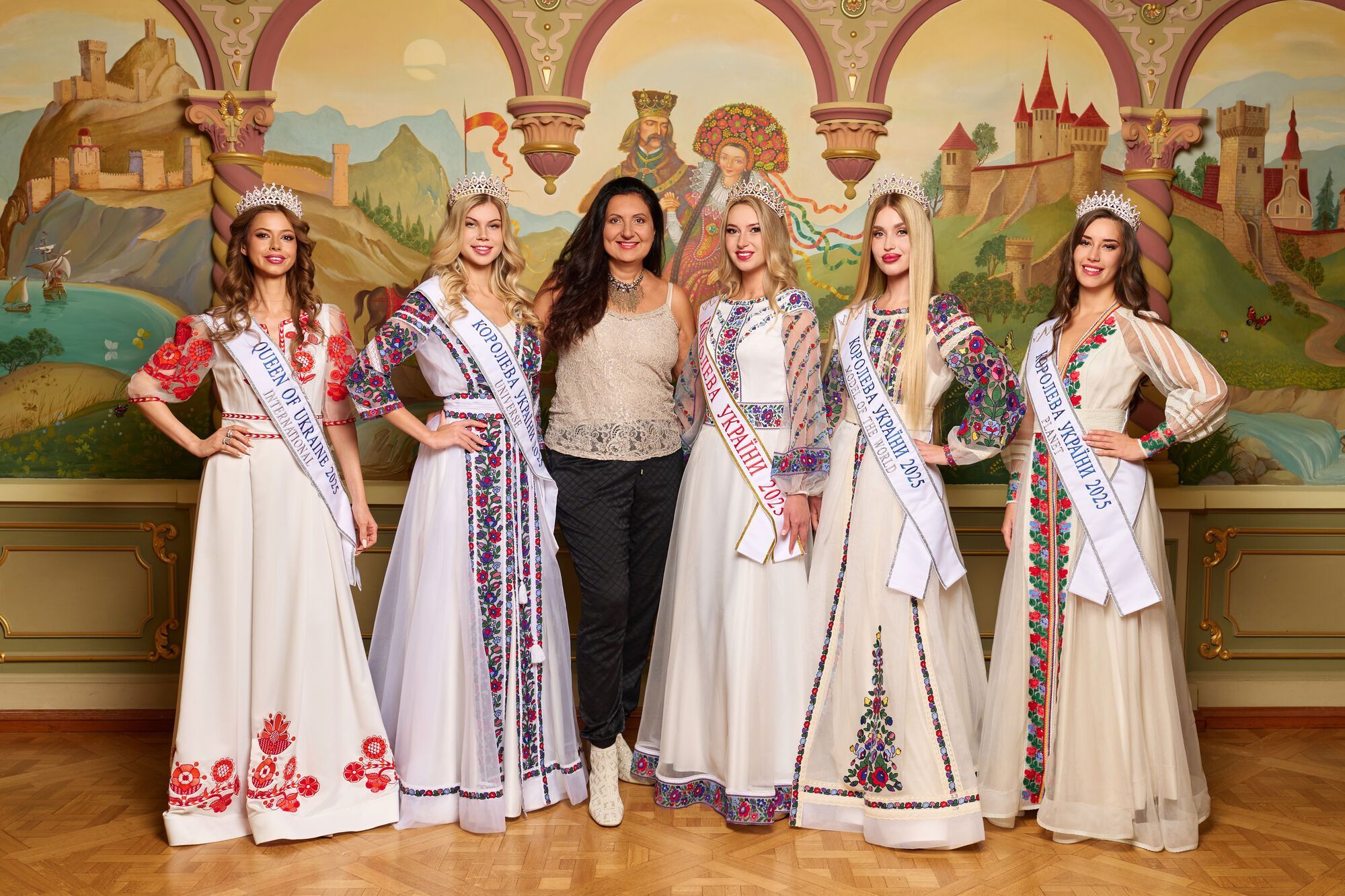 Дитячий лікар з "Охматдиту" перемогла у конкурсі "Королева України 2025"