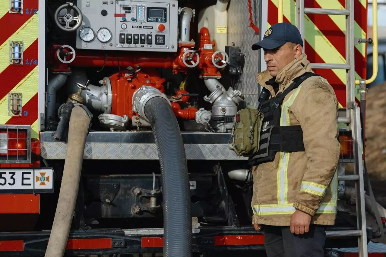 "Часть повреждений является критической": министр МВД посетил Полтавщину после удара РФ по газодобывающей инфраструктуре. Фото