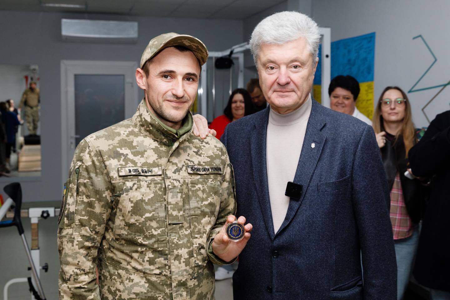 Маємо допомогти їм знайти себе у повоєнному житті: Порошенко сказав, якою повинна бути ветеранська політика