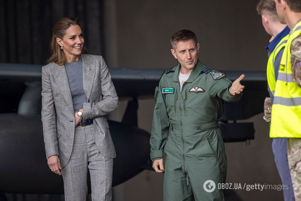 Грациозная Кейт Миддлтон ошарашила сеть своим умением на военной базе. Видео