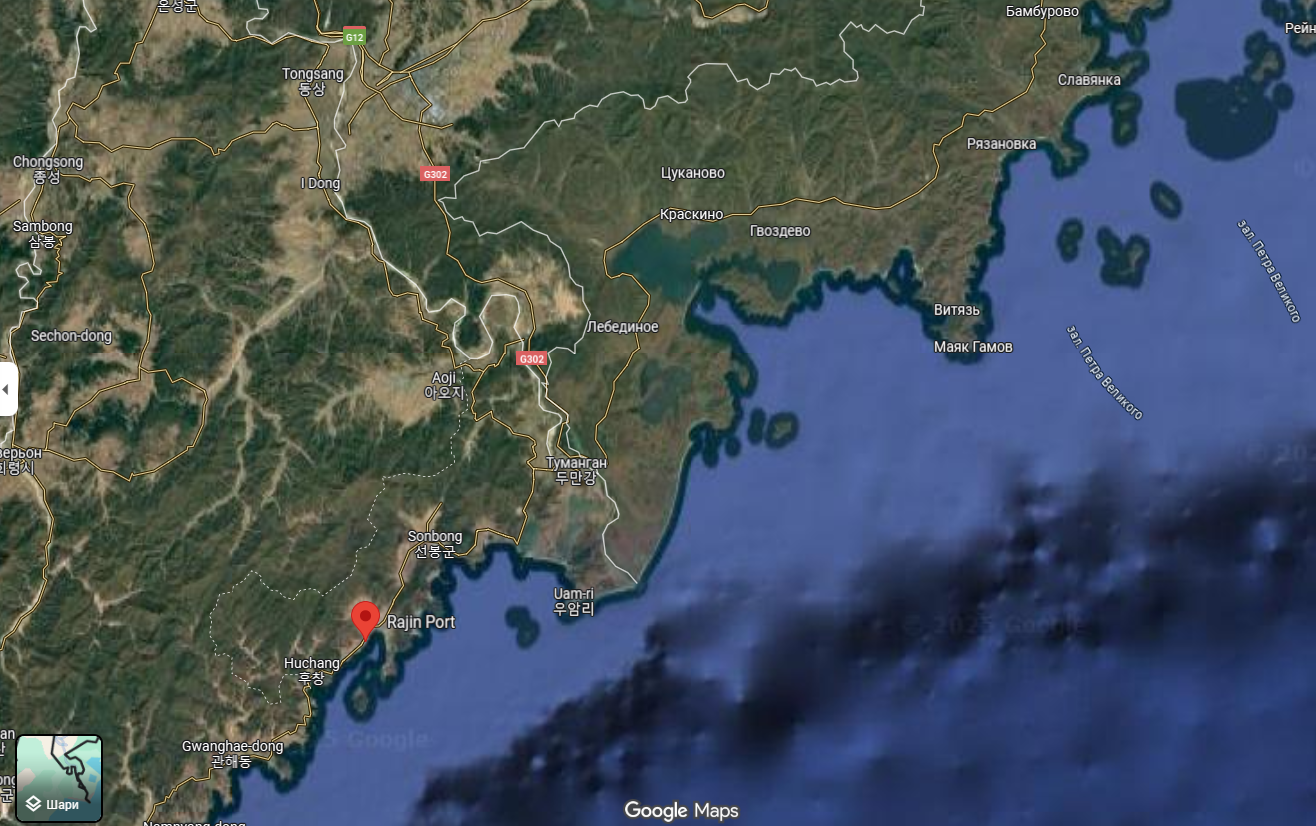 У порту помітили судно: Росія могла відновити таємні поставки зброї з КНДР після паузи