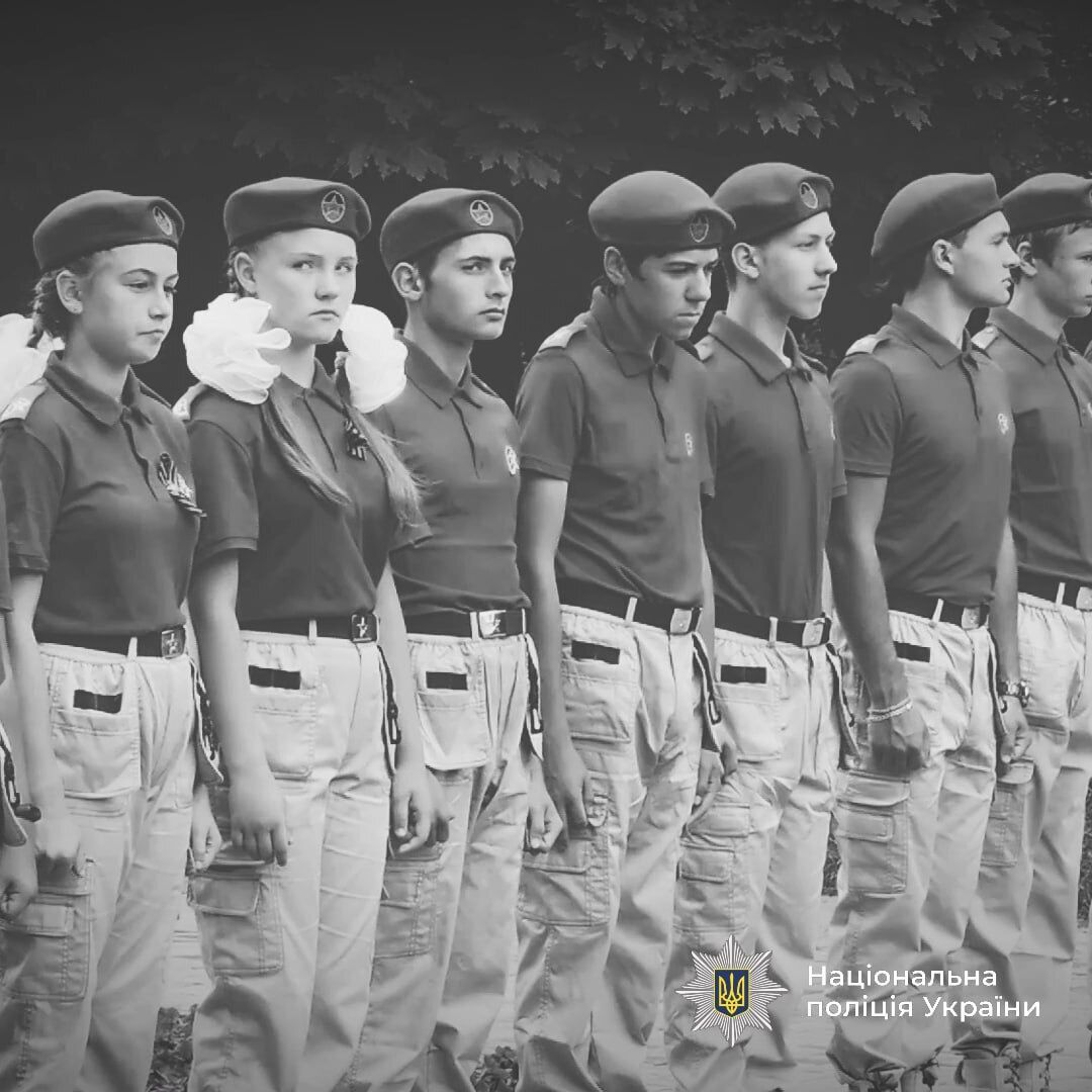 Готують солдатів з українських дітей: Нацполіція викрила керівників осередку "Юнармії" на Донеччині. Фото і відео