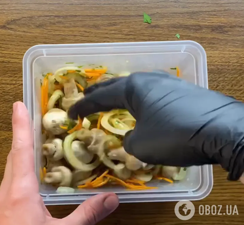 Самый вкусный рецепт шампиньонов по-корейски: могут долго храниться в холодильнике