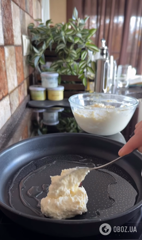 Понравятся и детям, и взрослым: как приготовить вкусные творожные оладьи с грушей