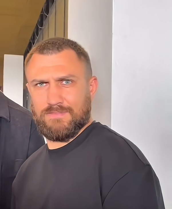 Ломаченко 5 словами ответил на вопрос о возвращении на ринг. Видео