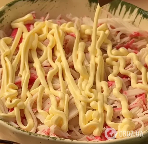 Крабовый салат "Феллини": рецепт оригинального блюда со вкусом Италии