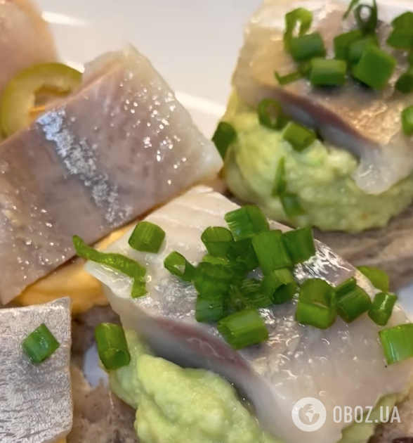 Закуска з оселедця для святкового столу: топ-3 простих рецептів страв, які сподобаються всім