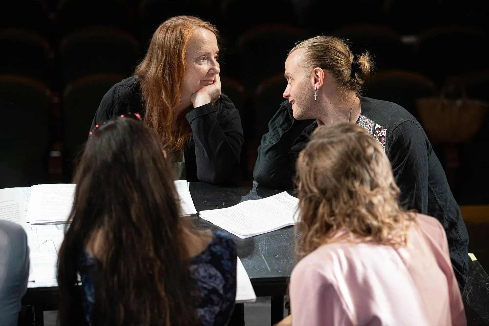 "TikTok знищить наш театр". Давид Петросян – про алергію на акторські династії, круті вистави, де немає буму, та колег, що мовчать про війну