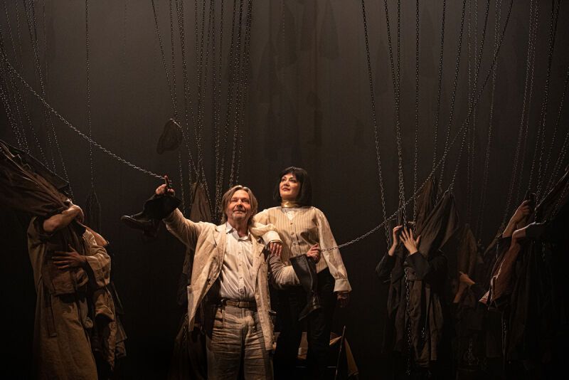 "TikTok знищить наш театр". Давид Петросян – про алергію на акторські династії, круті вистави, де немає буму, та колег, що мовчать про війну