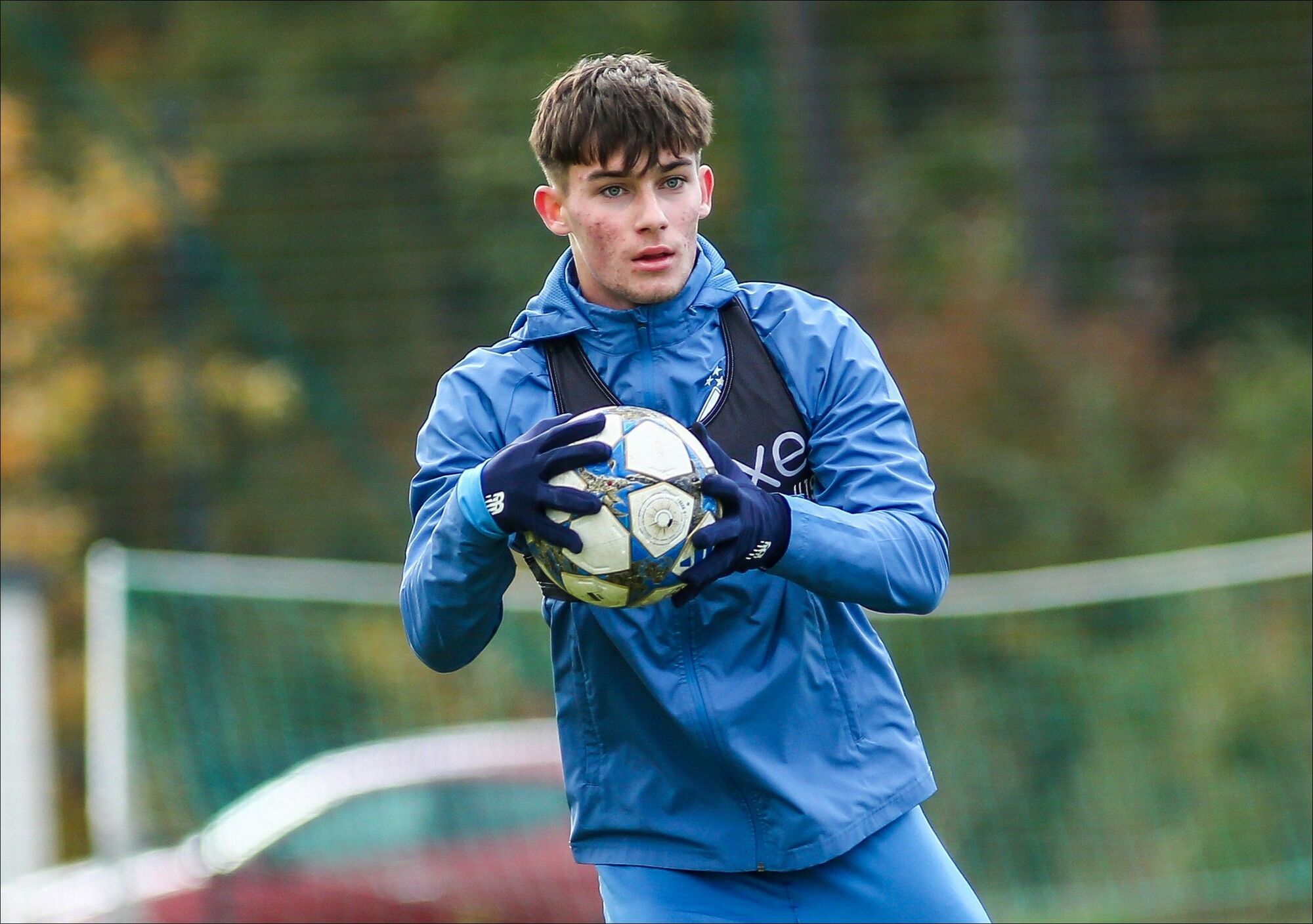 Нарушает законы физики: юный футболист "Динамо" забил нереальный гол "Шахтеру", на 89-й минуте принеся победу. Видео