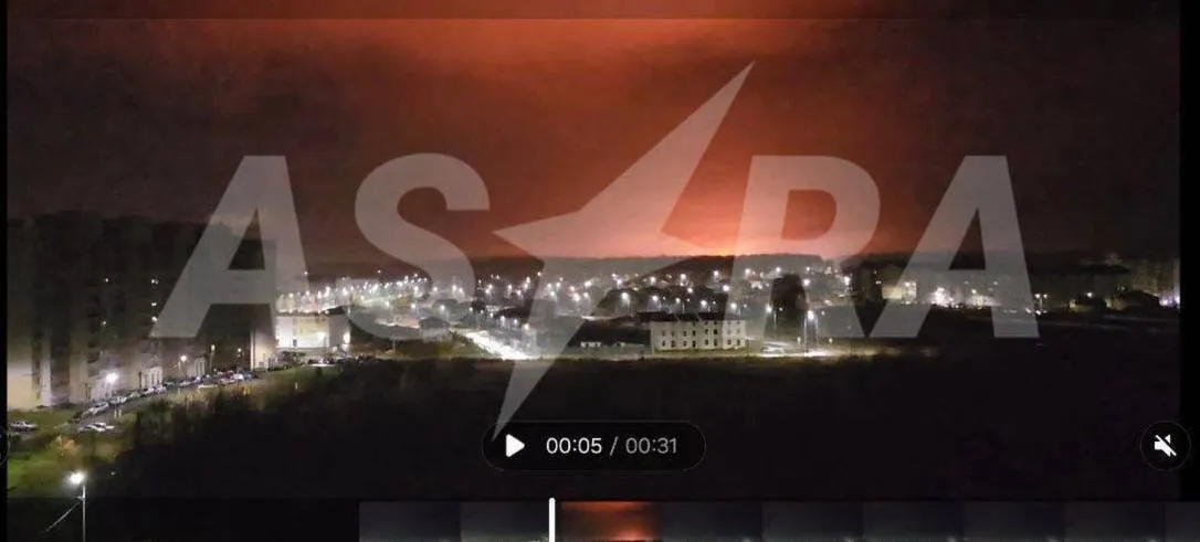 Під Володимиром у Росії атакована вузлова підстанція, яка забезпечує енергопостачання частини області: сталась потужна пожежа. Відео