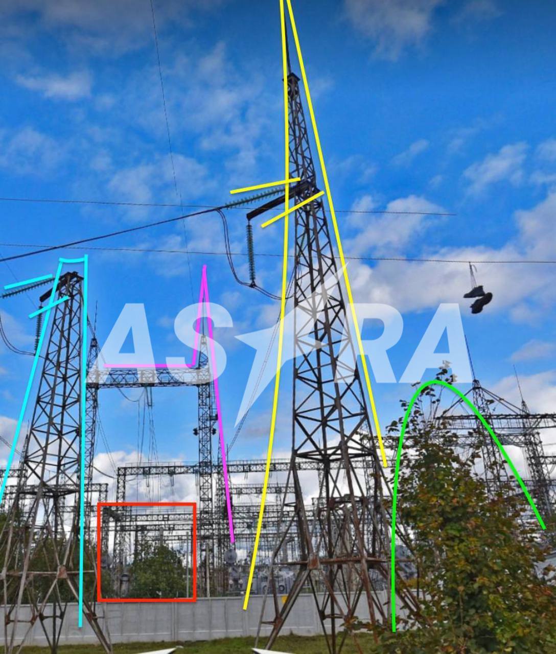 Під Володимиром у Росії атакована вузлова підстанція, яка забезпечує енергопостачання частини області: сталась потужна пожежа. Відео