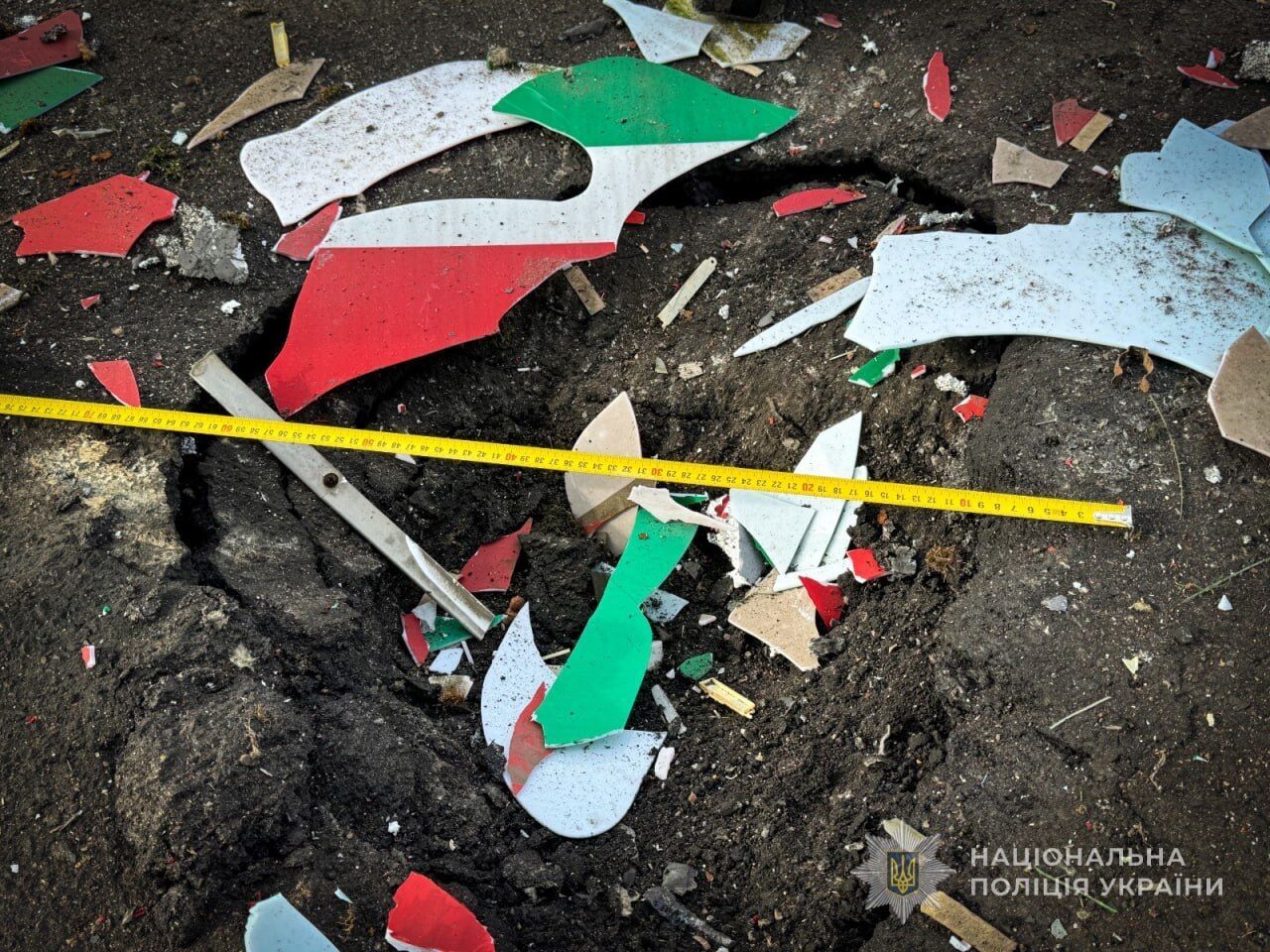 Россия нанесла удары по Сумам: есть попадание в многоэтажку, горел объект инфраструктуры, среди пострадавших – дети. Фото и видео